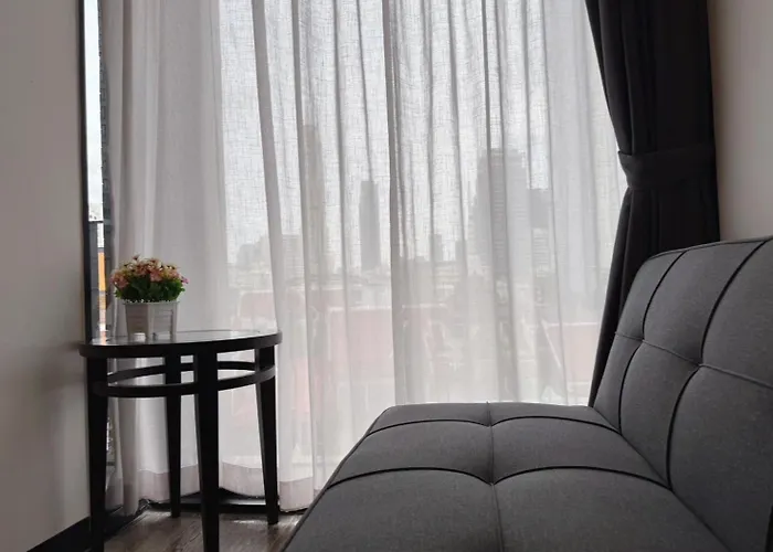 Cozy Mini Theatre - Victory Monument - 3 Pax *