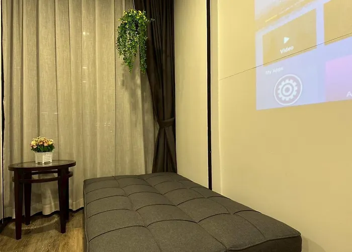 Cozy Mini Theatre - Victory Monument - 3 Pax Bangkok