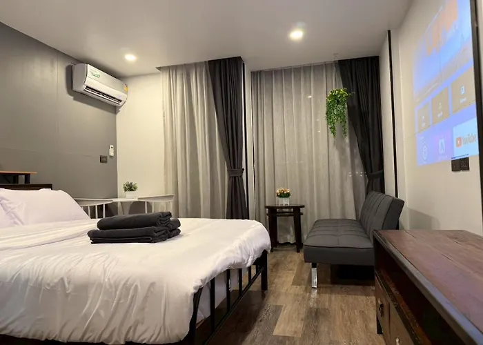 Cozy Mini Theatre - Victory Monument - 3 Pax Apartamento *