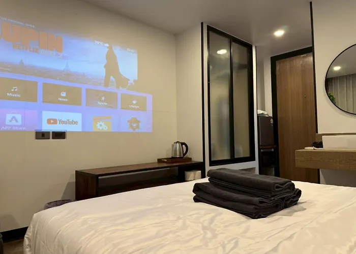 Cozy Mini Theatre - Victory Monument - 3 Pax Apartamento *
